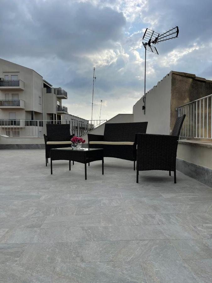 Casa Vacanze Al Trenta3 Марсала Екстериор снимка